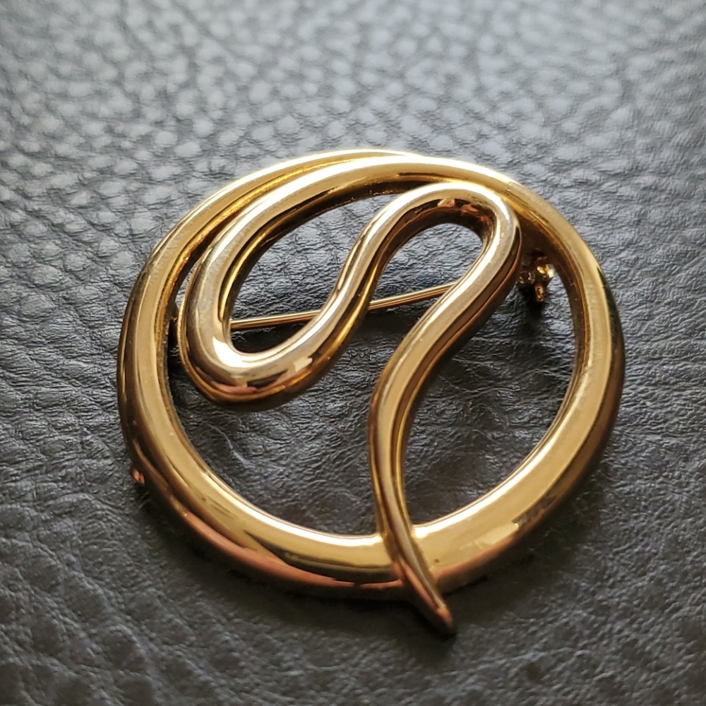 VTG M.JENT brooch